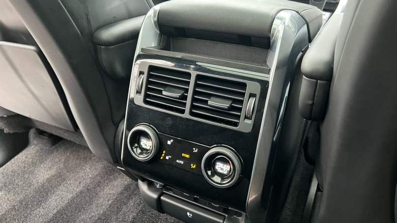 Land Rover Range Rover Sport 3.0 D300 Autobiography Dynamic 5dr Auto Diesel Estate